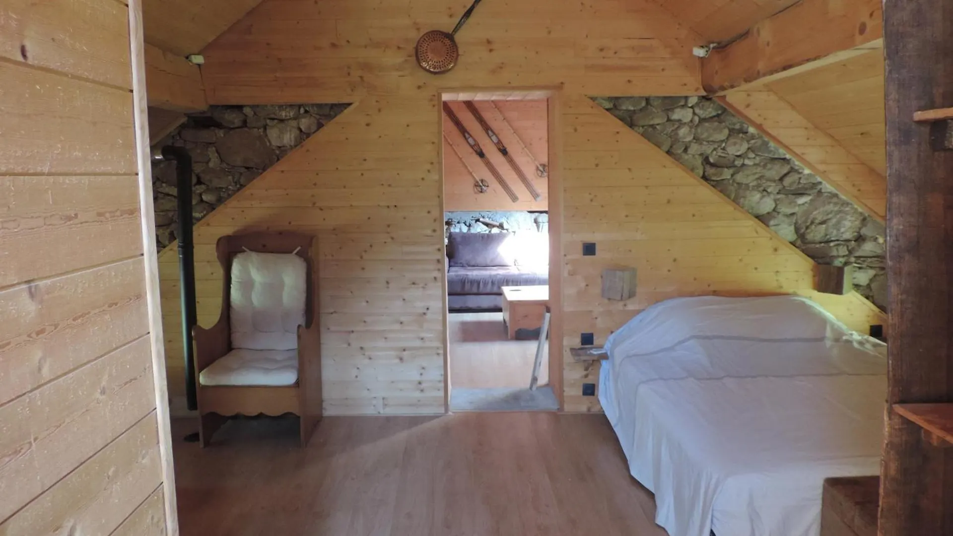 Bed & Breakfast La Chambre Savoyarde Chez Les Garcons Saint-Paul-sur-Yenne France