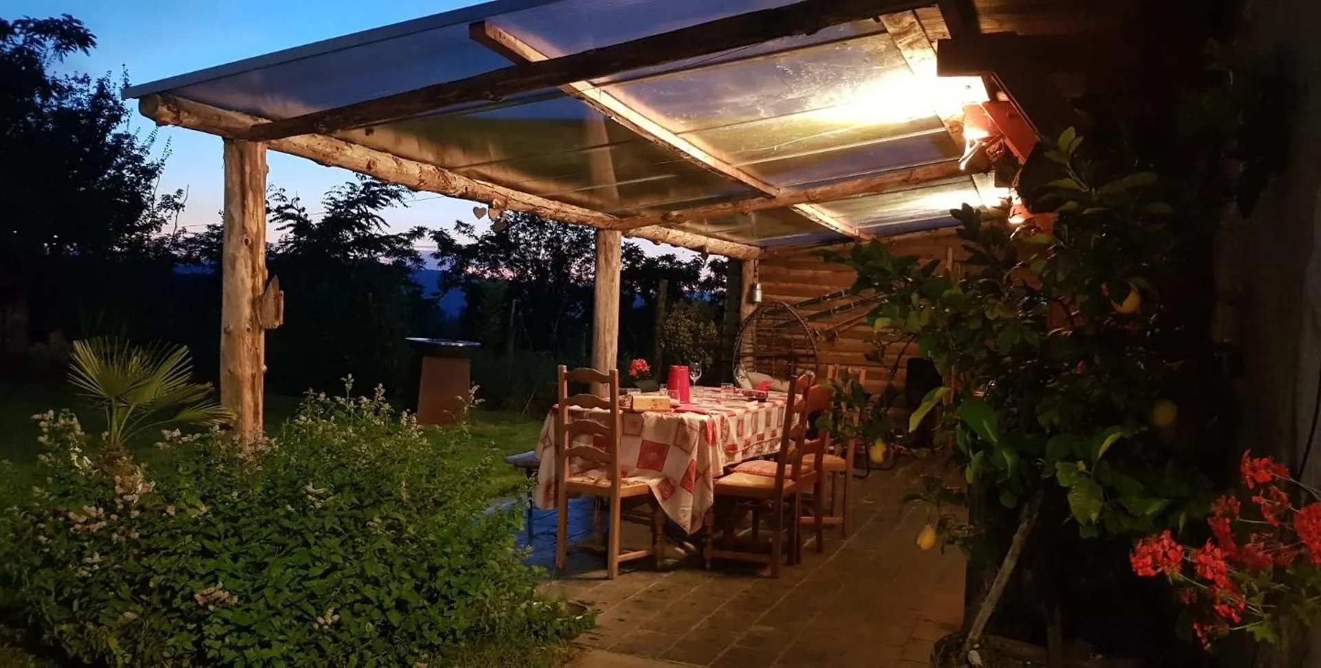 La Chambre Savoyarde Chez Les Garcons Saint-Paul-sur-Yenne Bed & Breakfast