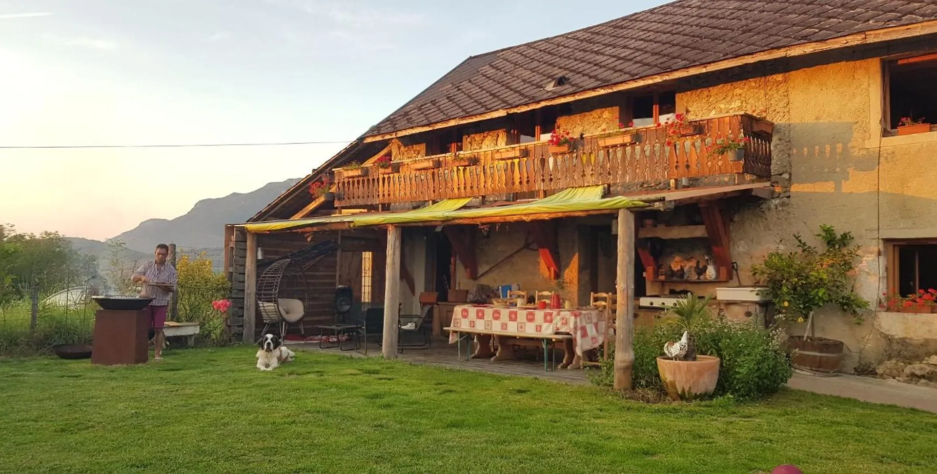 La Chambre Savoyarde Chez Les Garcons Saint-Paul-sur-Yenne
